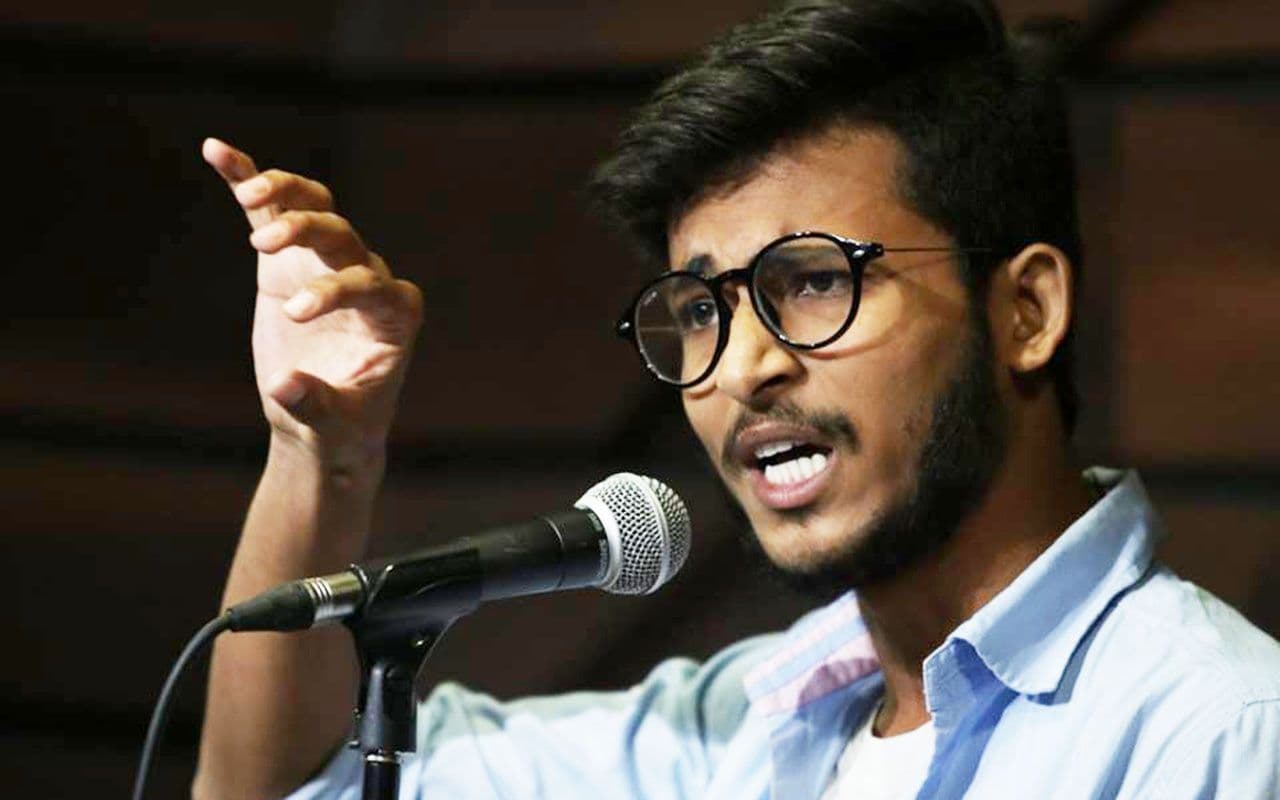 Faizan Anjum Young Poet From Mumbai Is Emerging Artist in India