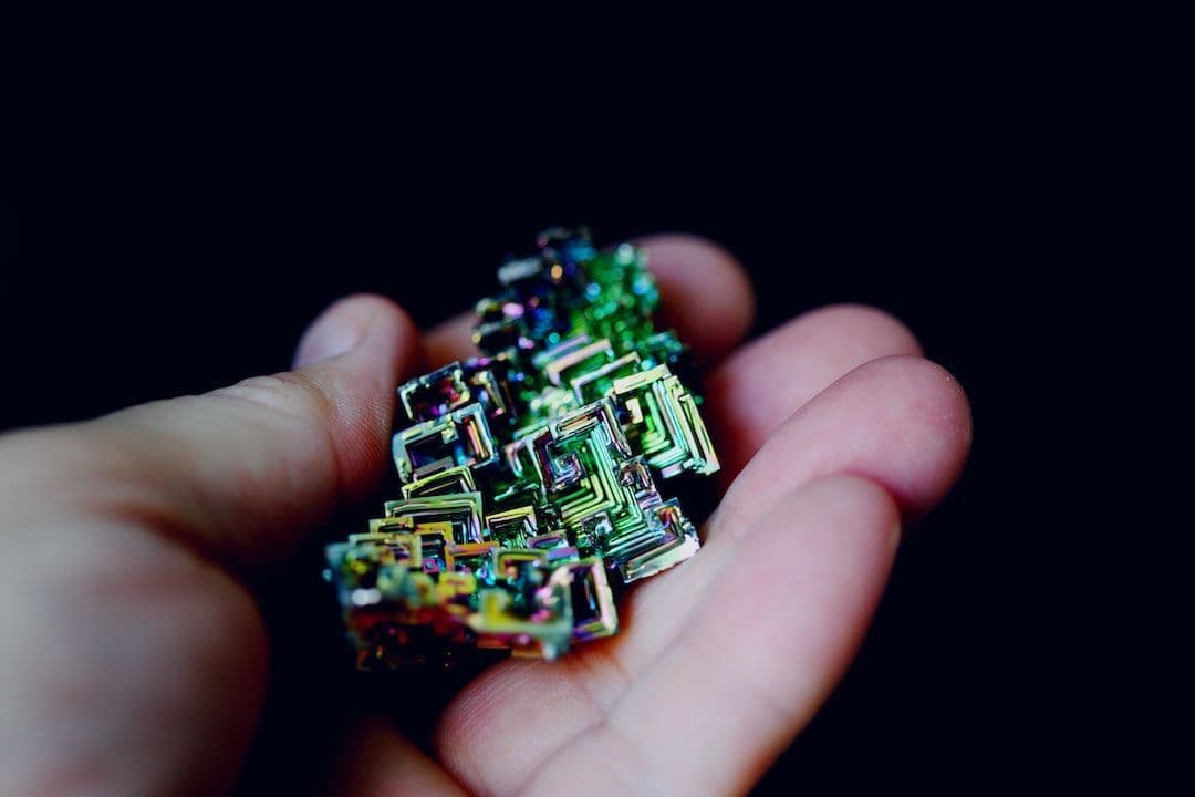 How Does Bismuth Metal Become Bismuth Crystal?