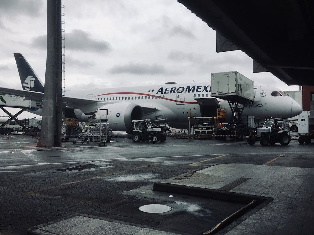 ¿Cómo Me Comunico Con Las Reservas De Aeroméxico?