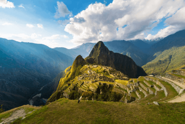 Navigating the Sacred Valley: Pro Tips for a Seamless Tour