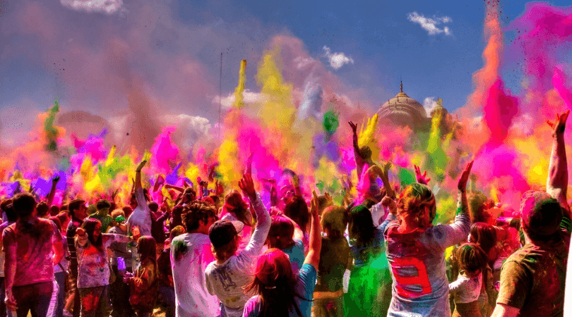 A Complete Guide to Celebrate Holi in an Around Mathura-Vrindavan
