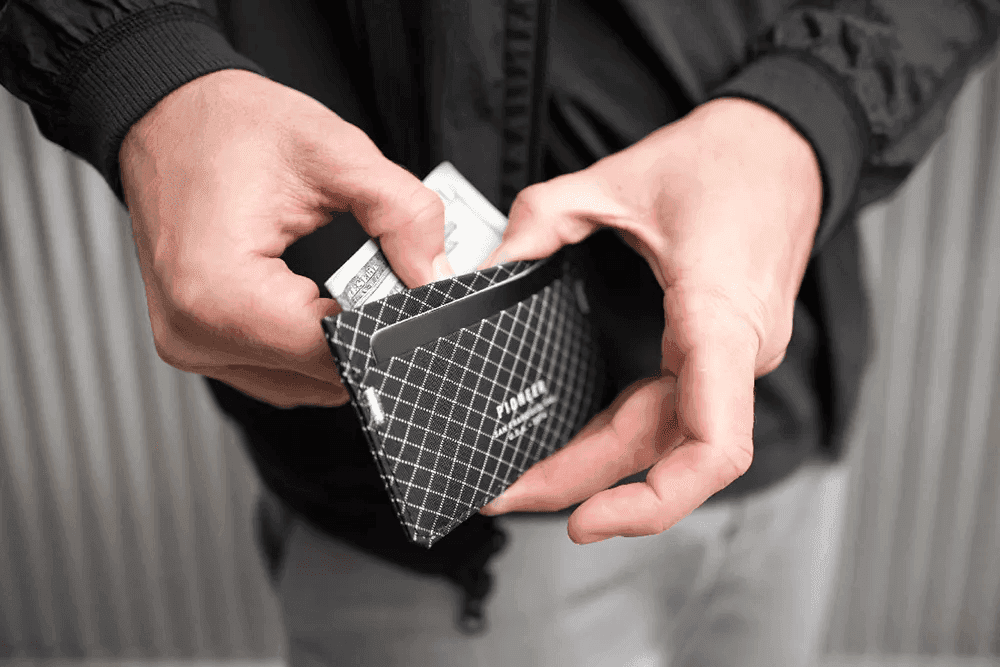 Men's Wallets: Styles, Materials, and Features