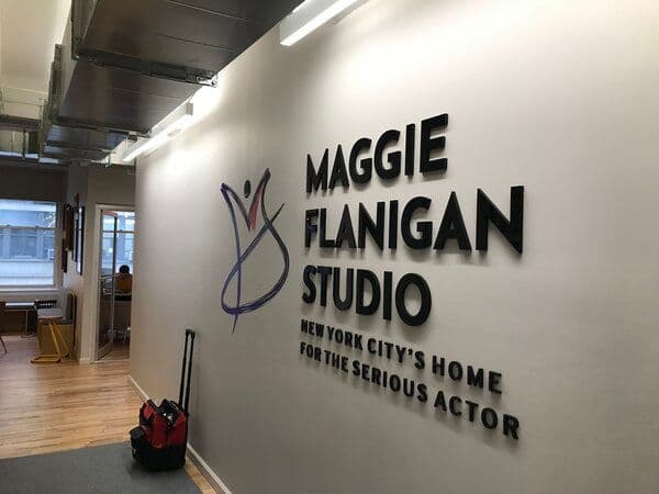 The Ultimate Guide to Choosing a Business Sign for Your Company