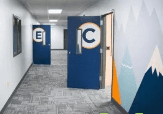 The Significance of Door Signs: Making a Lasting Impression