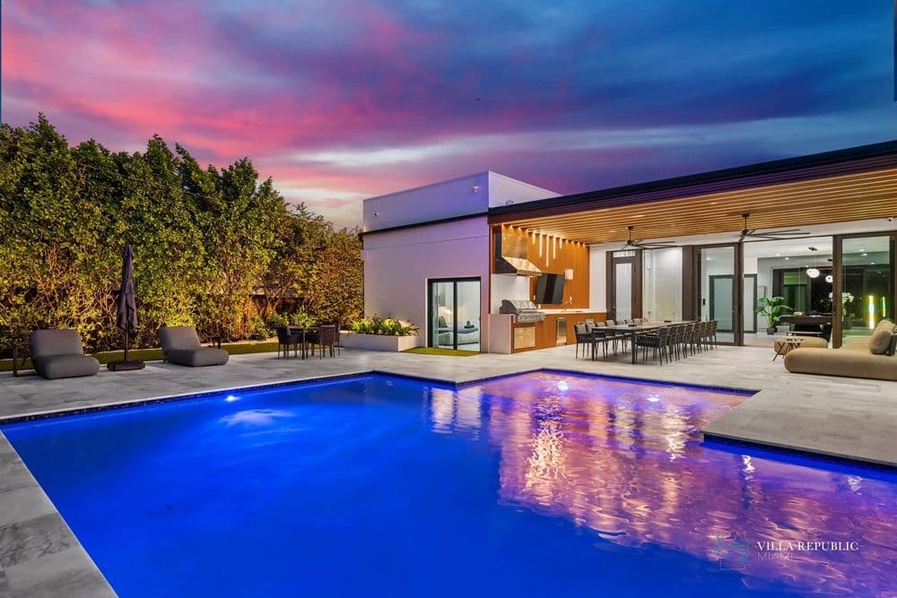 What are the best kosher vacation options available for families?