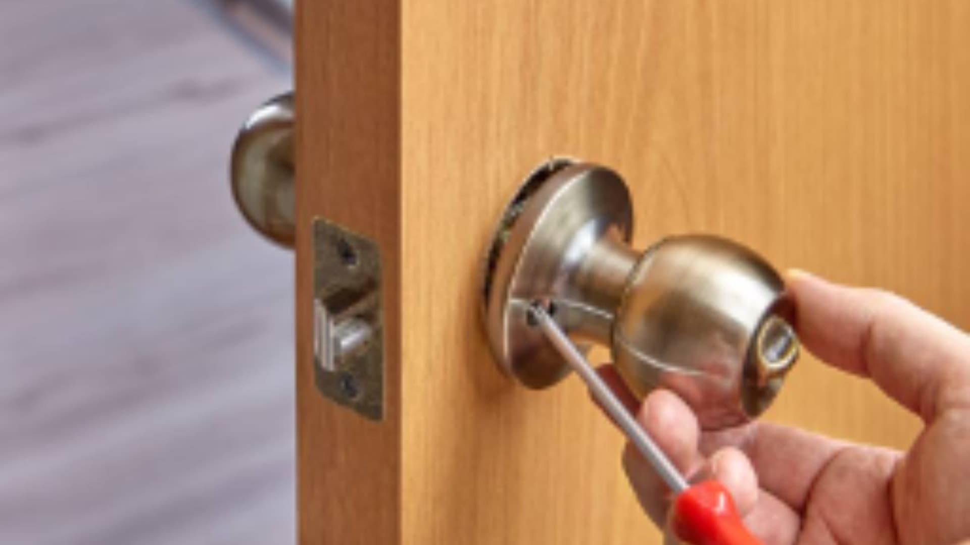 Key Cutting Services: Why Choose a Professional Locksmith