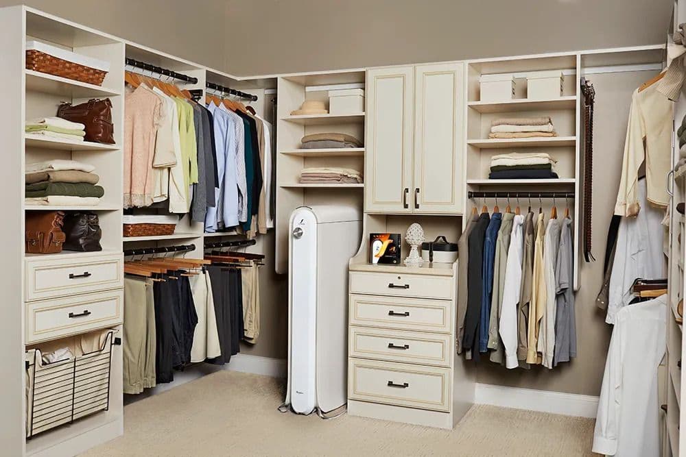 Navigating Bloomington Dry Cleaners for Your Prized Wardrobe