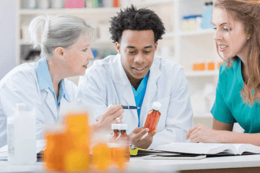 Diploma in Pharmacy: What’s the Future Scope?