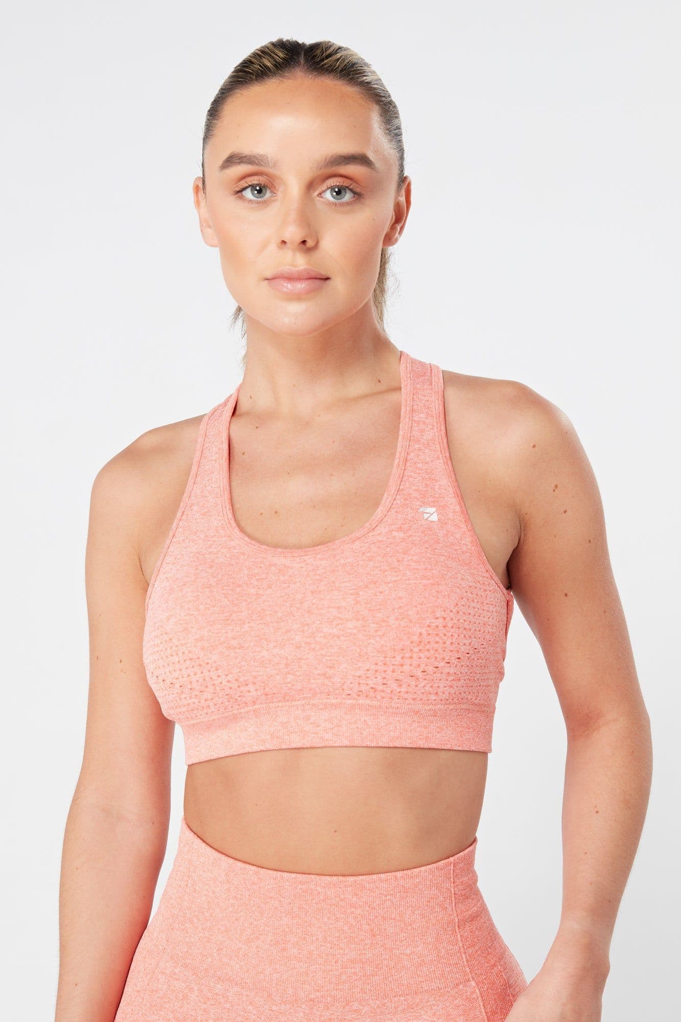 Long-Sleeve Crop Top Fitness Essentials!