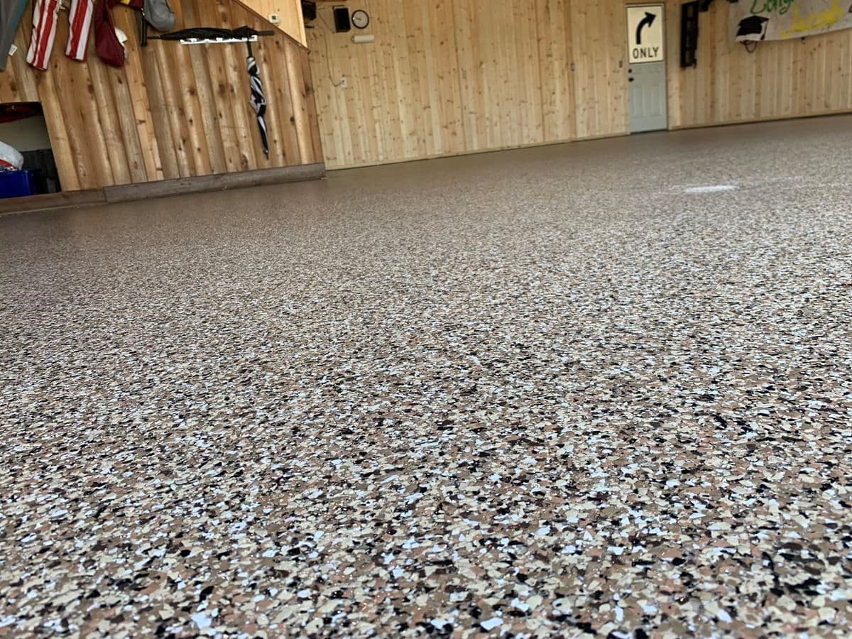 Uncovering 6 Amazing Benefits of Epoxy Flake Floors