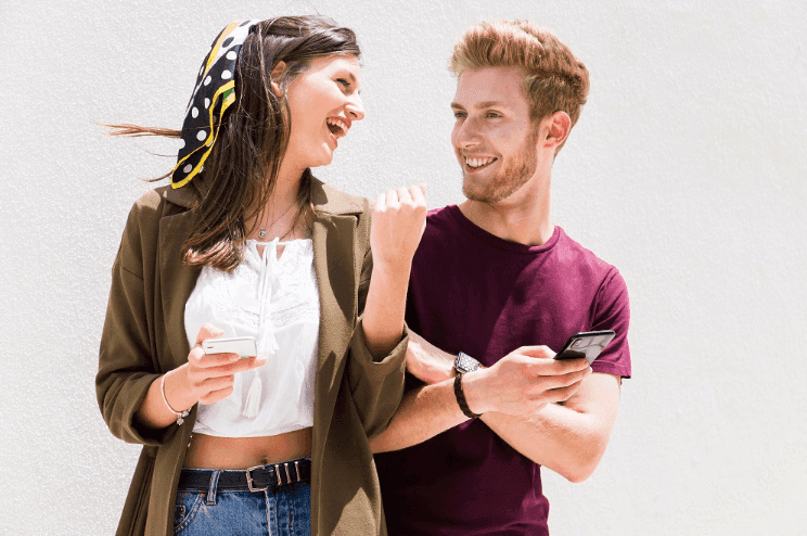 What Signs Shows Compatibility at Livelinks Phone Chatline?