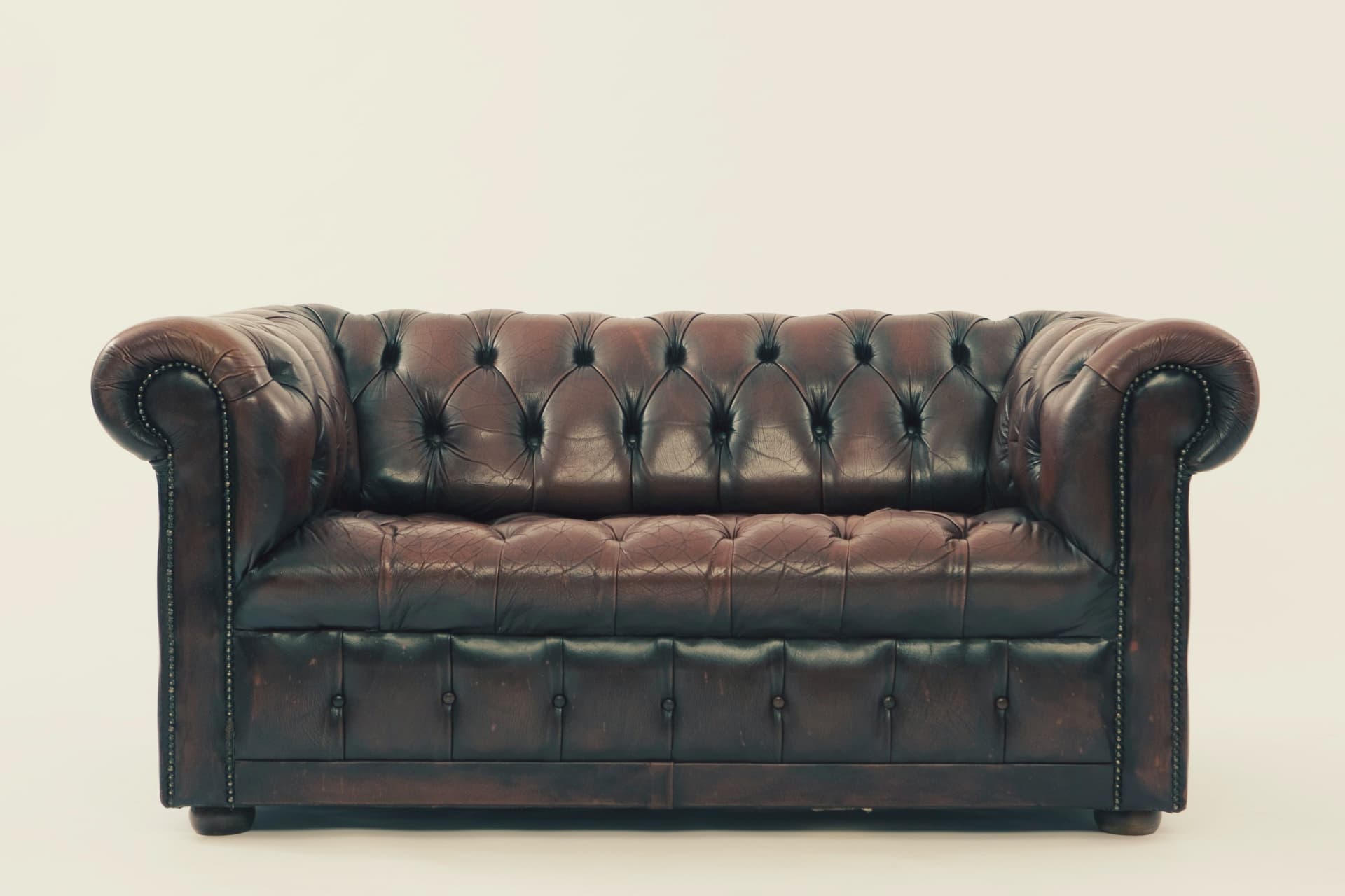 Revitalize Your Sofa With Stunning Leather Dye