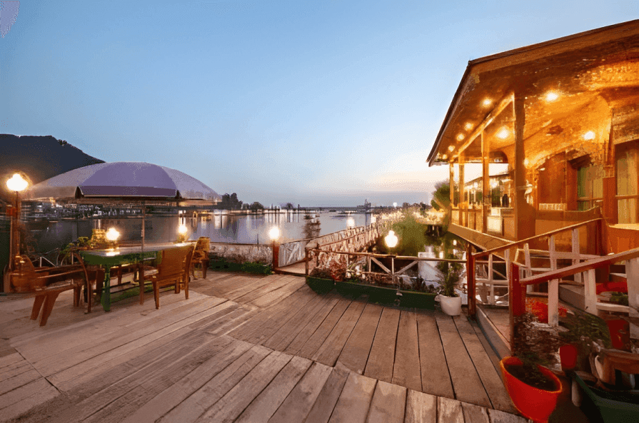 Nigeen Lake Houseboats-Serene Retreats on Kashmir's Crystal Water