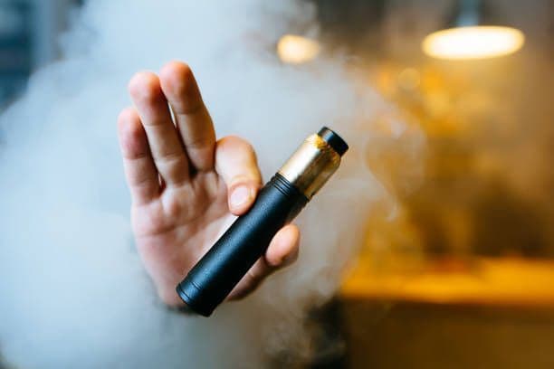 Vaping for Connoisseurs: High-End Refillable Vape Devices