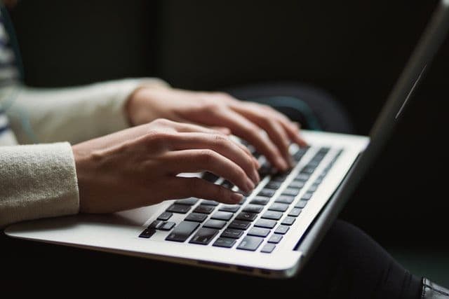 Review of unemployedprofessors.com